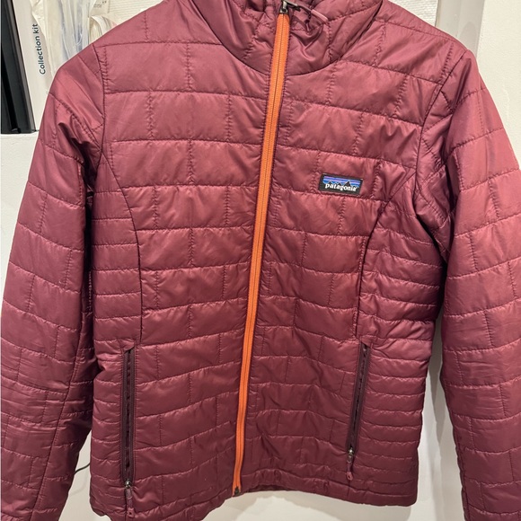 Patagonia Jackets & Blazers - Patagonia Women's Puffer Jacket - Burgundy and Orange